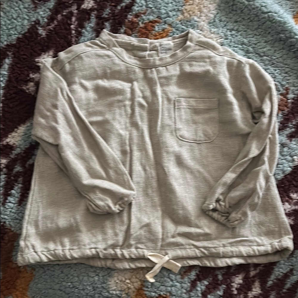 Kids Linen Top in Light Beige 2 button back